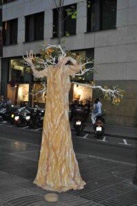 live statues at the city centre..