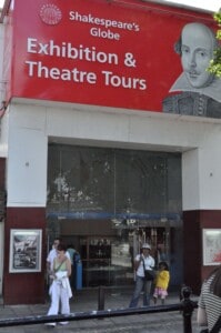 Me outside the Shakespeares Globe Theatre